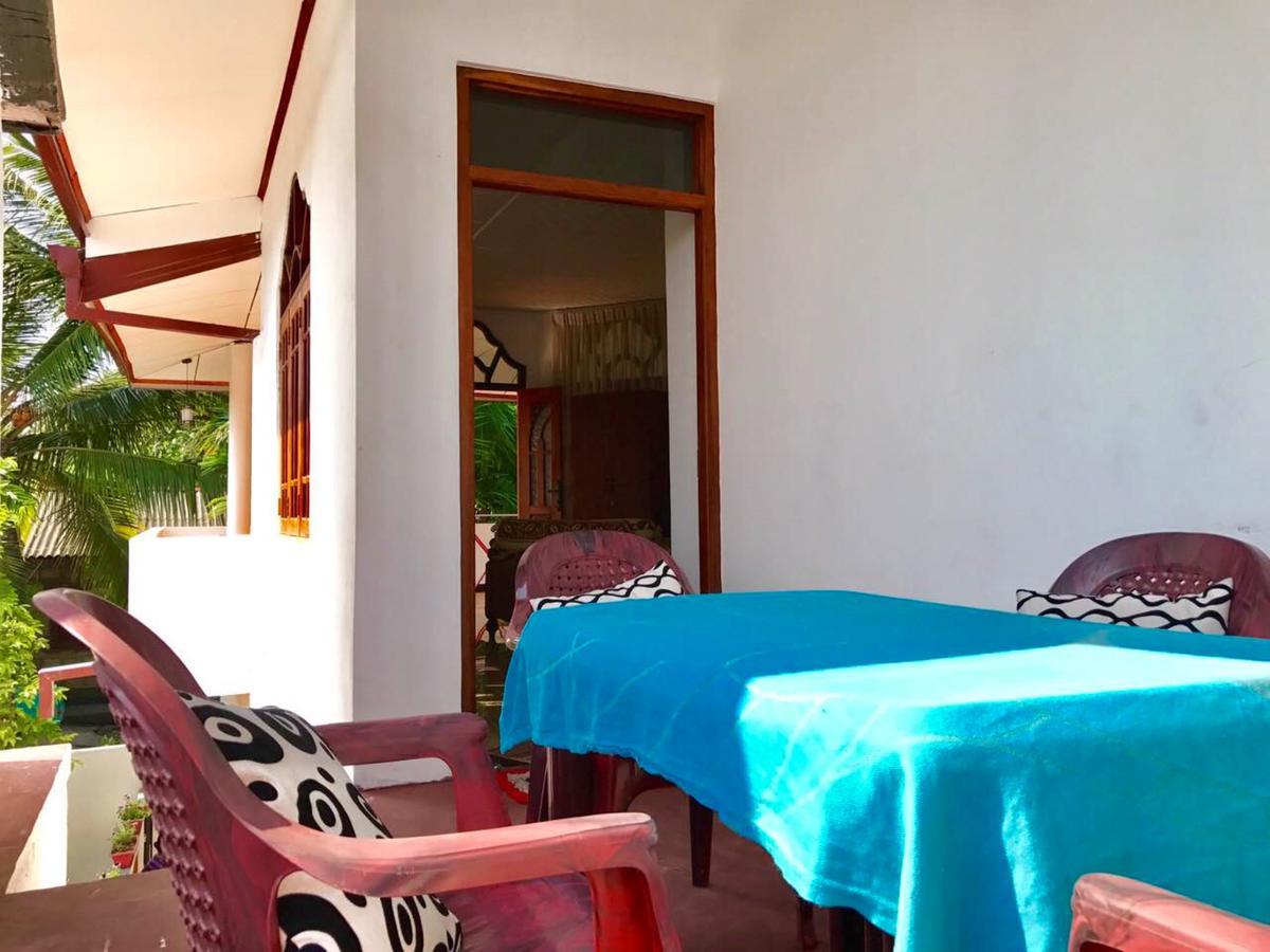 Moragalla Dilu Villa Берувала Экстерьер фото