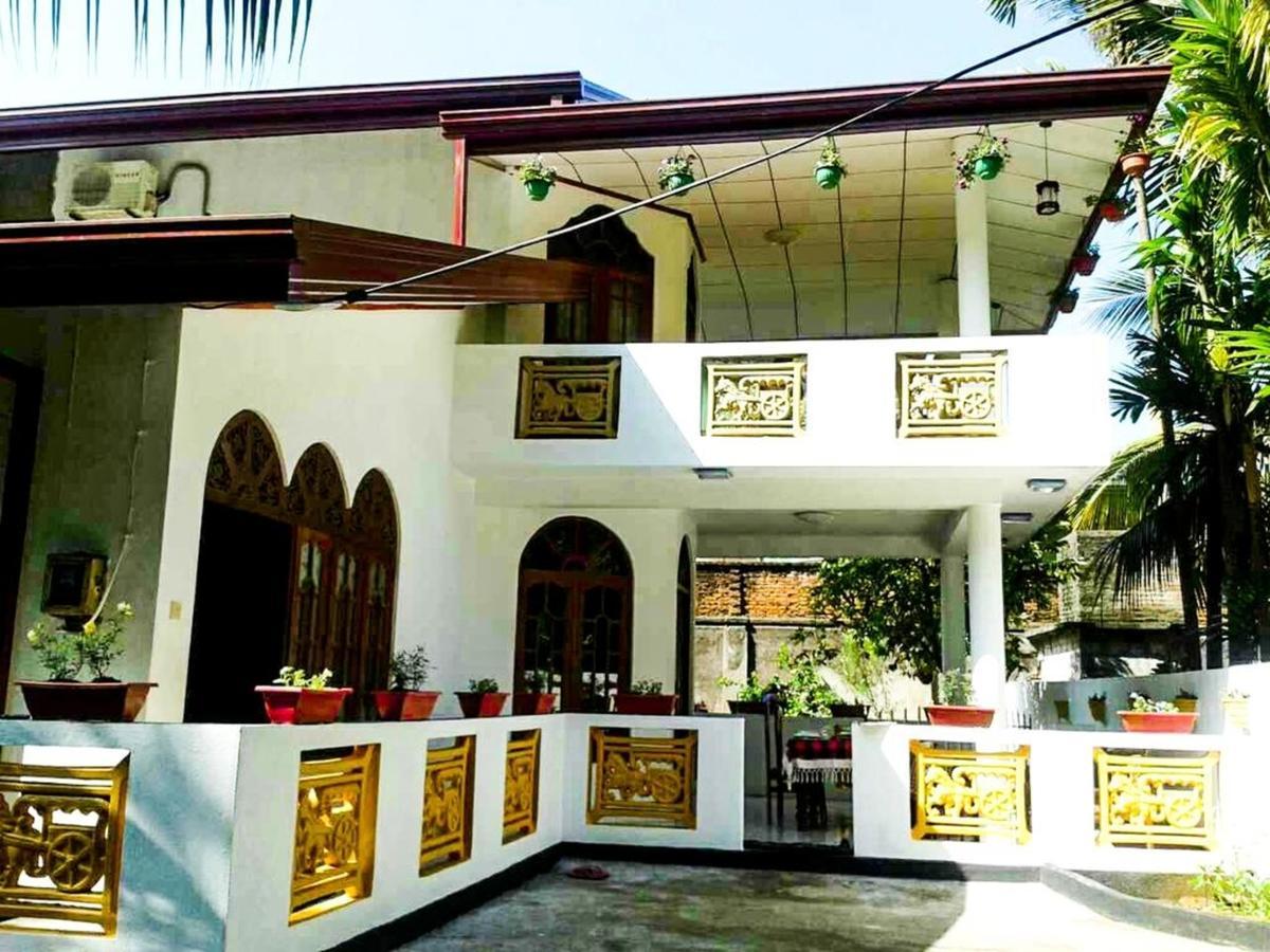 Moragalla Dilu Villa Берувала Экстерьер фото