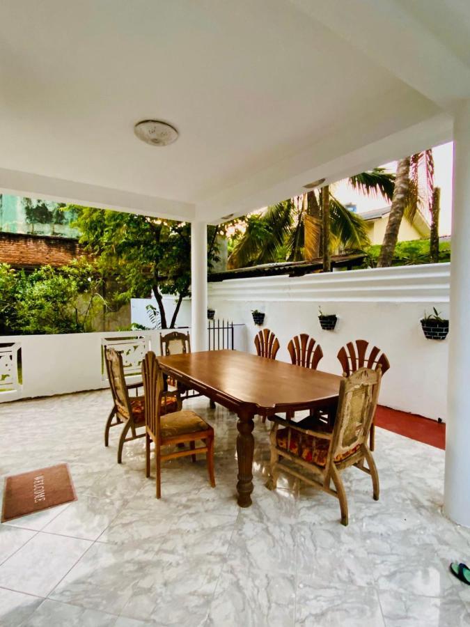 Moragalla Dilu Villa Берувала Экстерьер фото